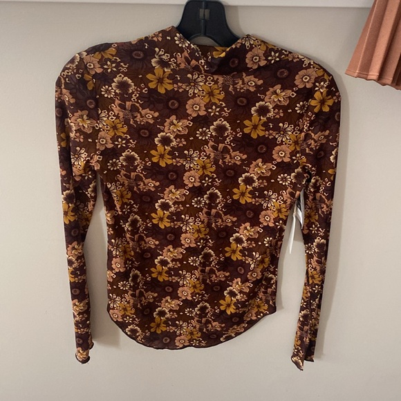 Button down shirt - Picture 2 of 3